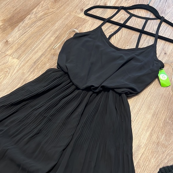 Lush Strappy Back Pleated Bottom Dress - Picture 2 of 14